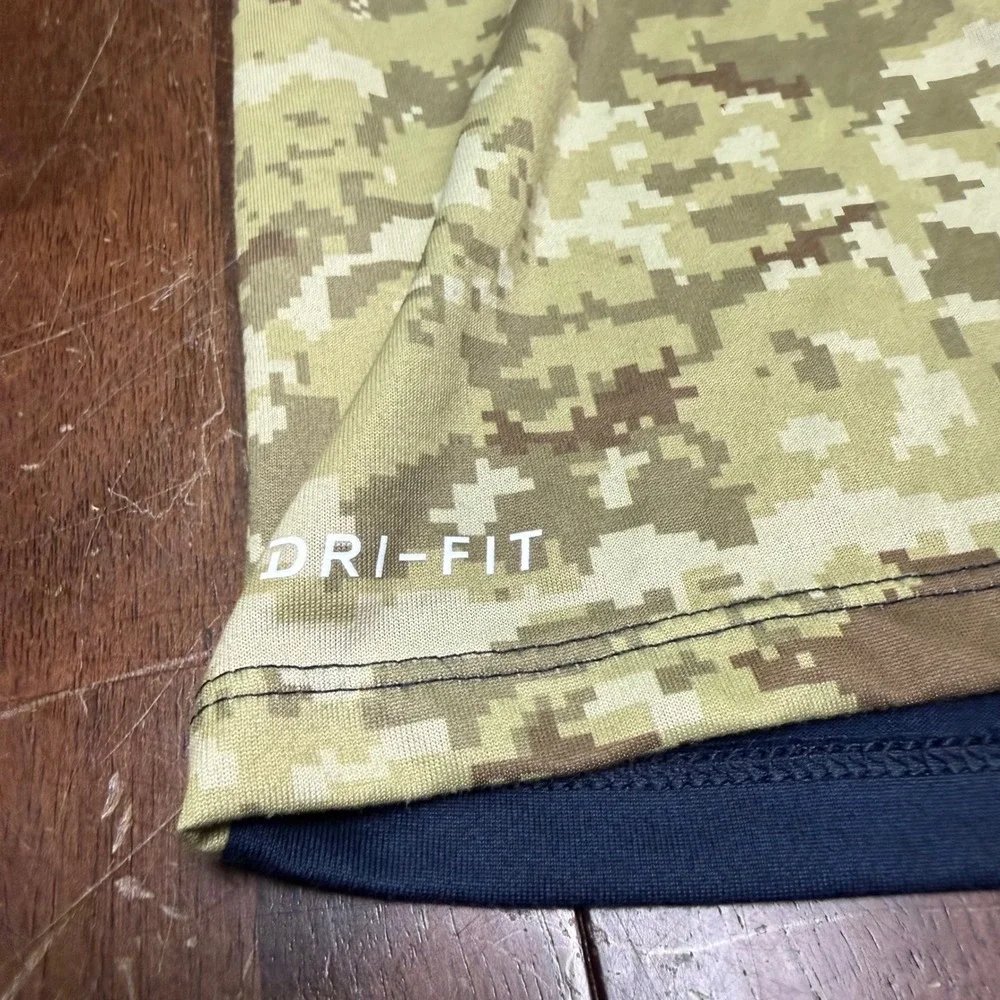 Nike NFL Dallas Cowboys Men XL Camo Salute to Service Dri-FIT Shirt 3/4 Sleeve